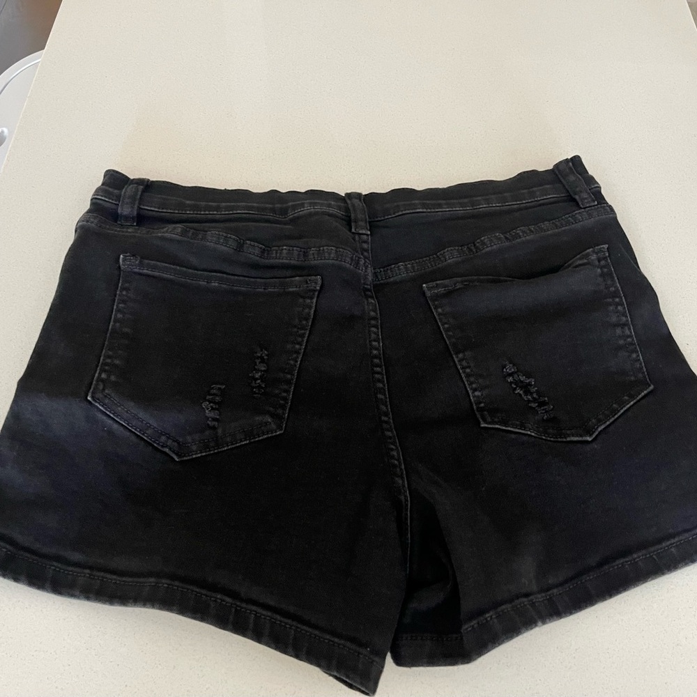 New York & Co. Black High Rise Distressed Denim Shorts Size 12 - Picture 3 of 6